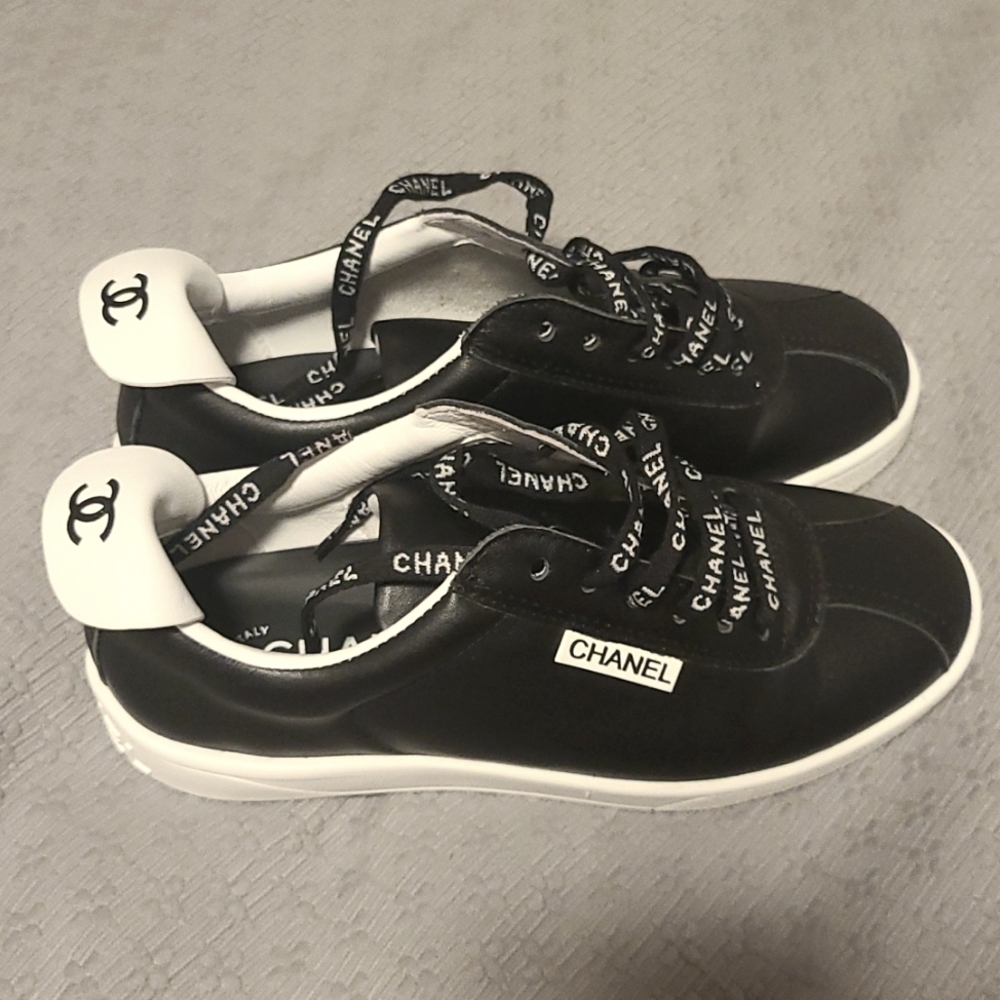 Chanel Calfskin CC Womens Sneakers 36 (US 6) black NWOB